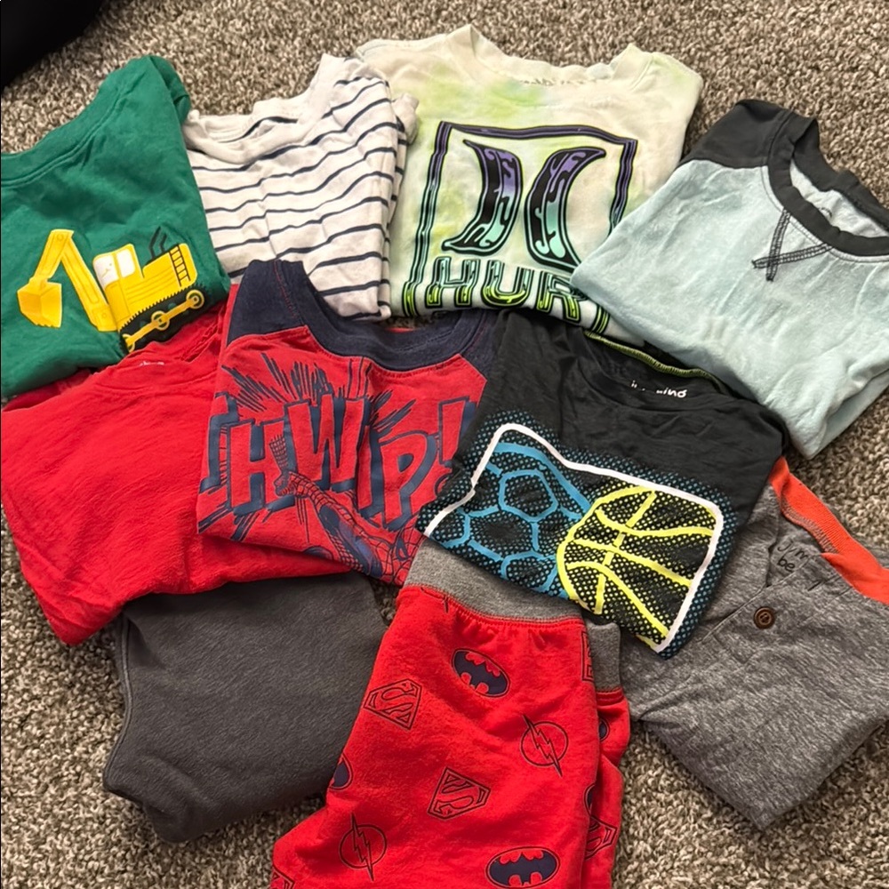 Kids Graphic and Striped T-Shirts Set